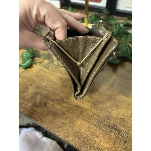 Gucci Vintage Wallet with Iconic Stripe - Picture 6 of 9